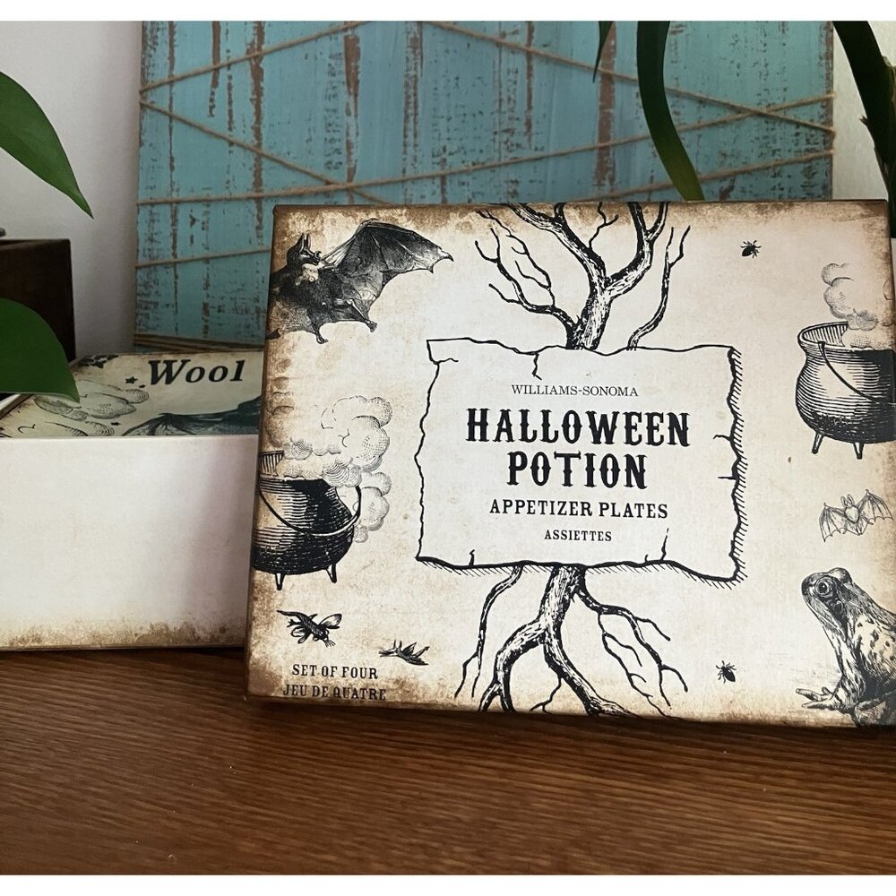 WIlliams Sonoma Halloween Potion Appetizer Porcelain Plates 4pc  7x5.5